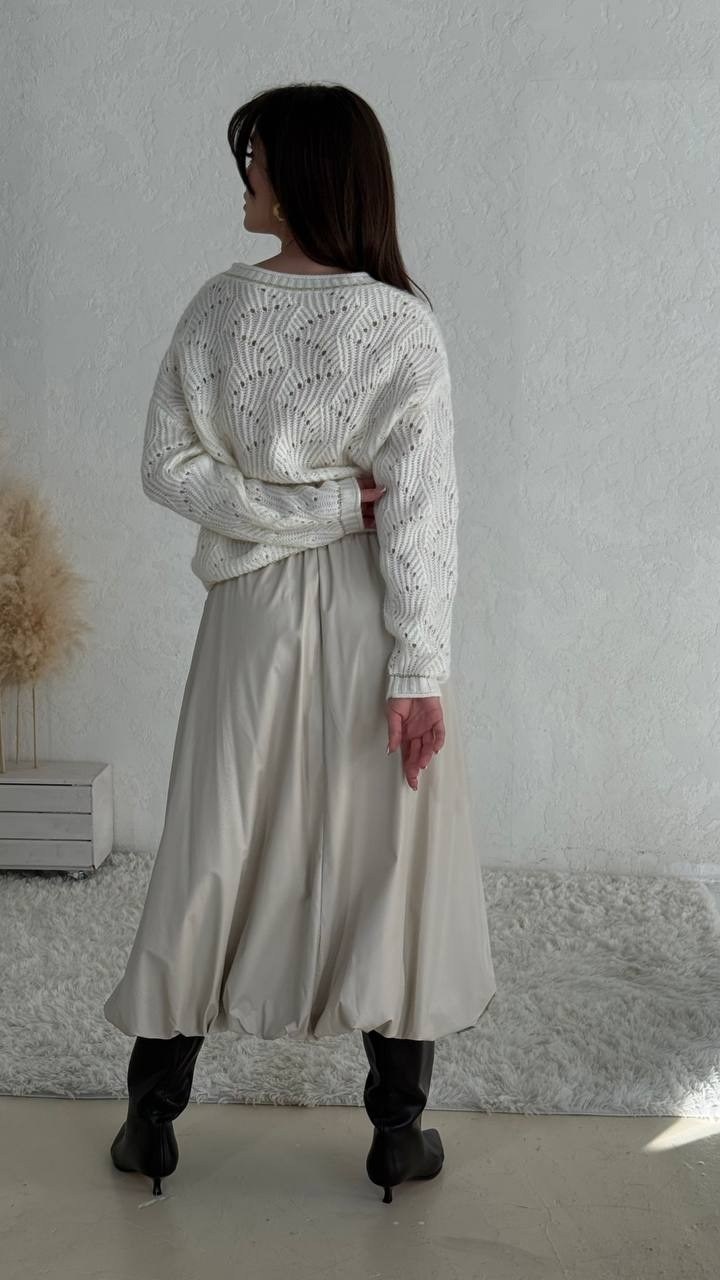 джемпер бежевый,модные свитера,бежевый свитер,вязаные джемпера,юбка женская