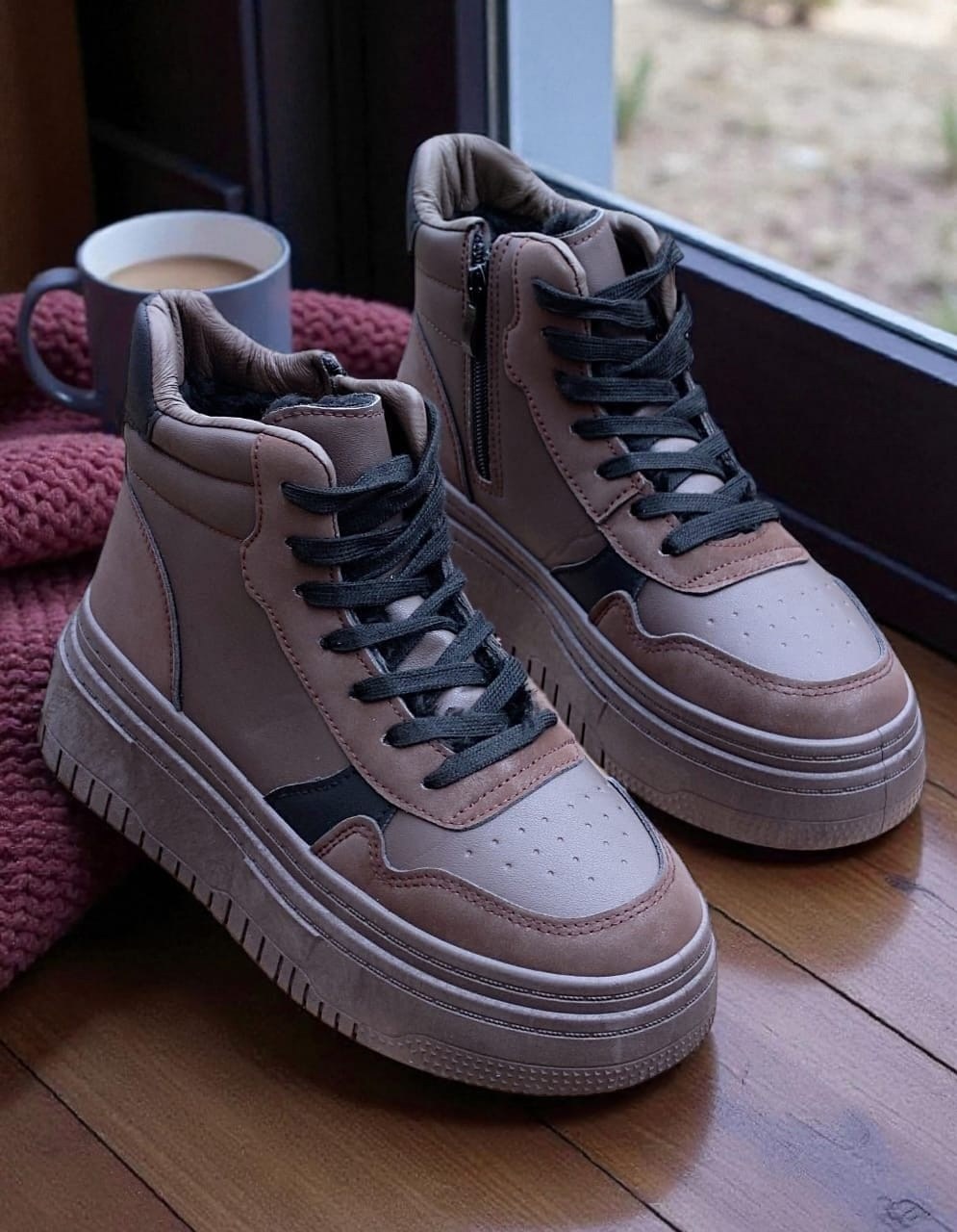 ,кроссовки женскиe,высокие кроссовки, женская,спортивная