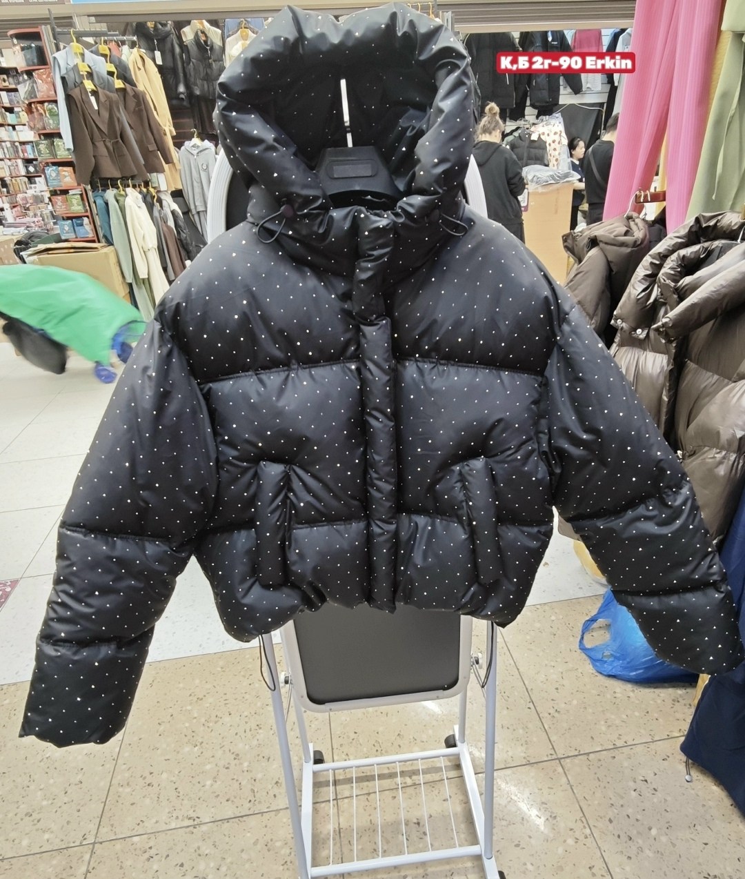 куртка пуховик,куртка модная,куртка женская,короткий пуховик,куртка повседневная