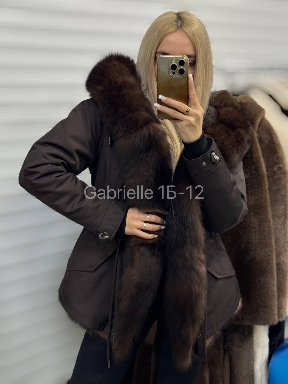 парка с мехом,парка с натуральным мехом,парка женская с натуральным мехом,женская парка с мехом,парка с мехом зимняя