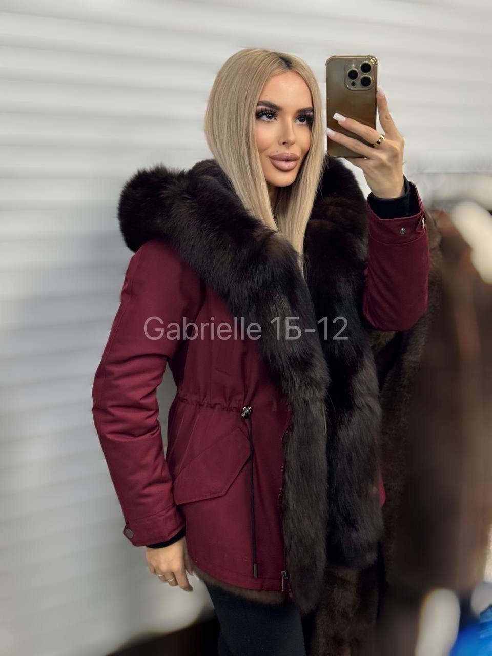 парка женская с натуральным мехом,парка с мехом,парка с натуральным мехом,красная парка с мехом,зимняя парка с мехом "сюзанна" бордо