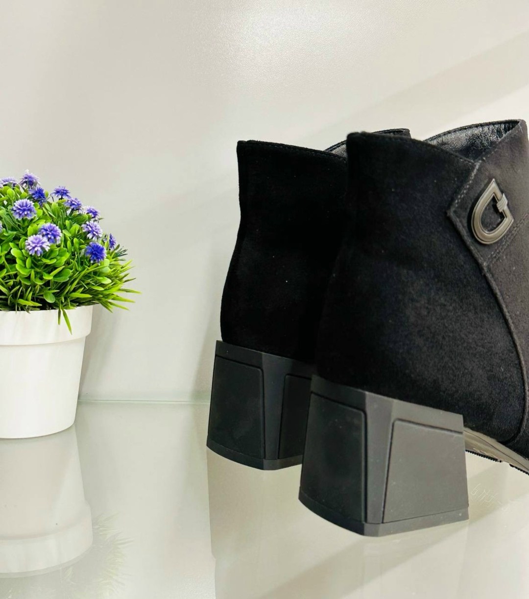 юничел замшевые зимние ботинки,,ботильоны женские,полусапоги,полусапожки