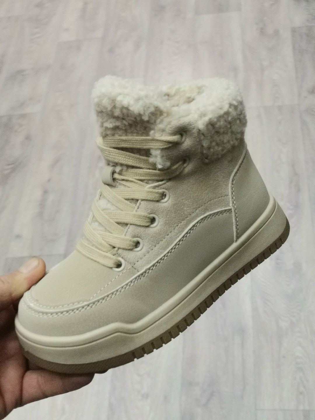 ,ботинка женские зимние,зимняя женская ,зимние кроссовки женские,зимняя