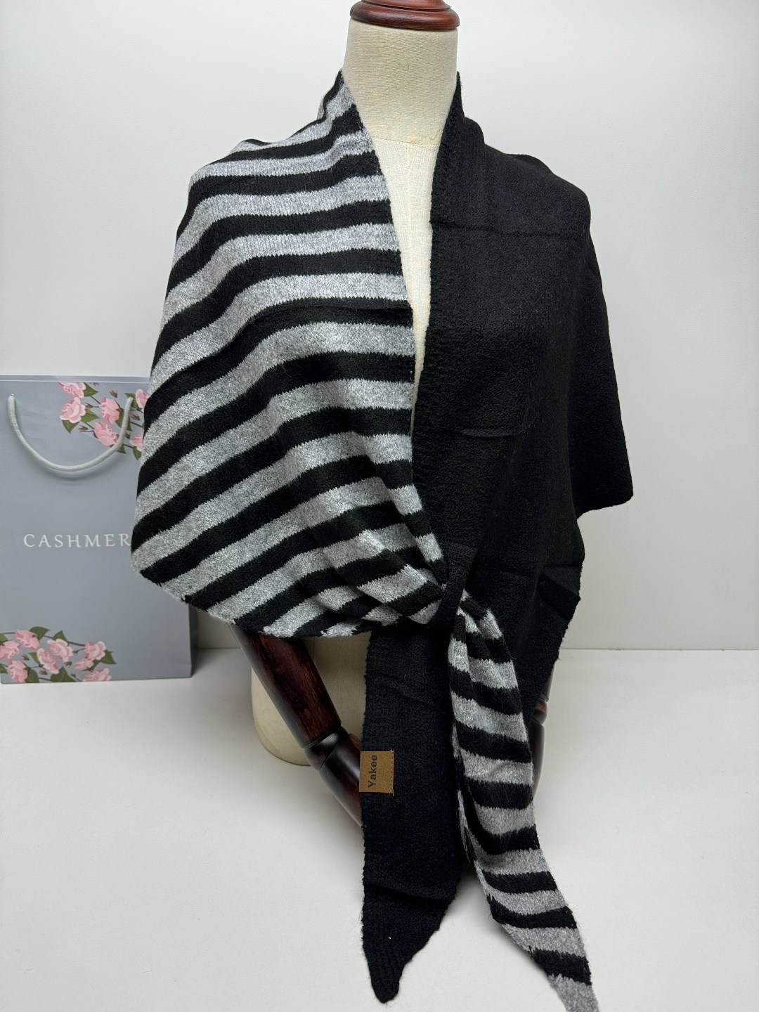 шарфы для женщин,шарф женские,вязаные шарфы,шарф пончо,накидка вязаная