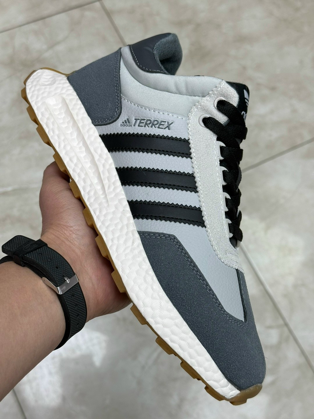 зимние кроссовки adidas,кроссовки adidas,зимние мужские кроссовки adidas,кроссовки мужские adidas,