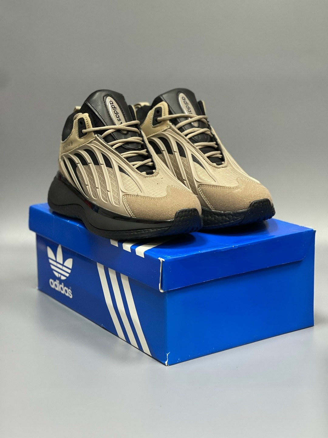 кроссовки мужские adidas,кроссовки adidas,кроссовки adidas ozelia,кроссовки,кроссовки мужские adidas ozrah