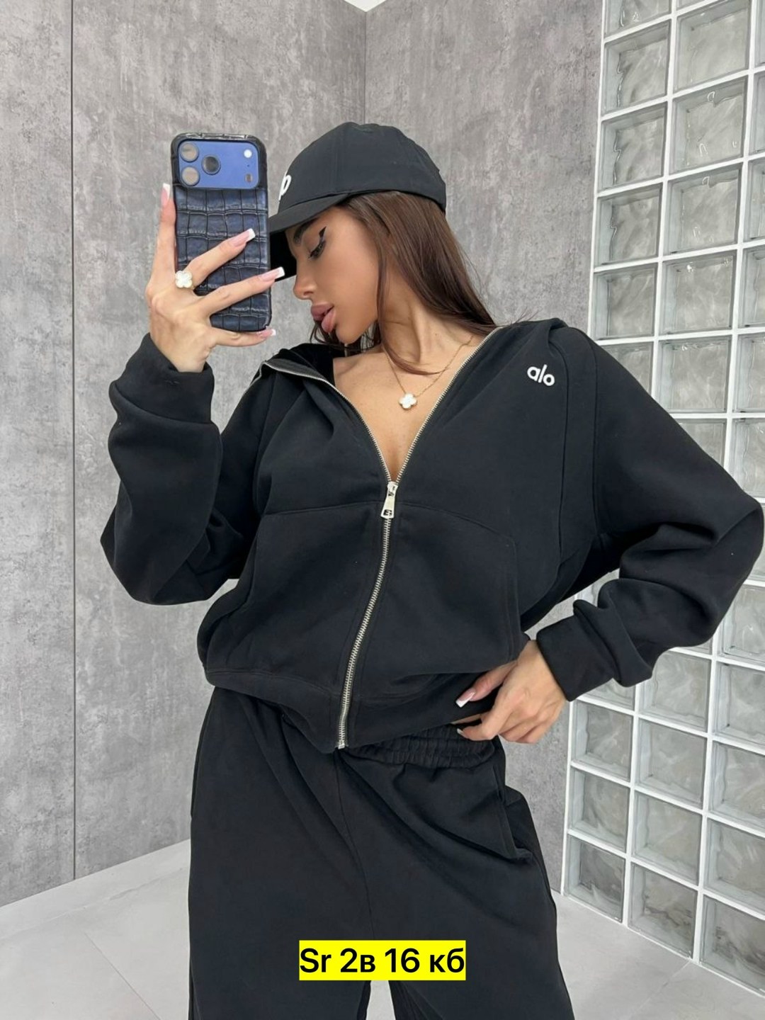 костюмы спортивные женский,спортивные костюм,костюм на флисе,трикотажные костюмы,женские костюмы