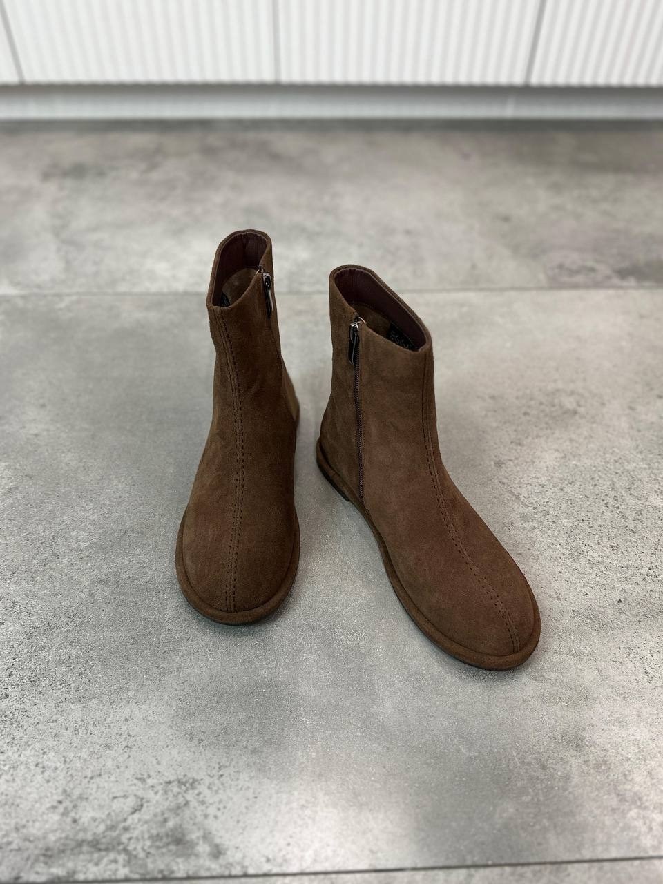 женские джинсы,женские ботильоны,широкие джинсы,ботильоны модные,джинсы повседневные