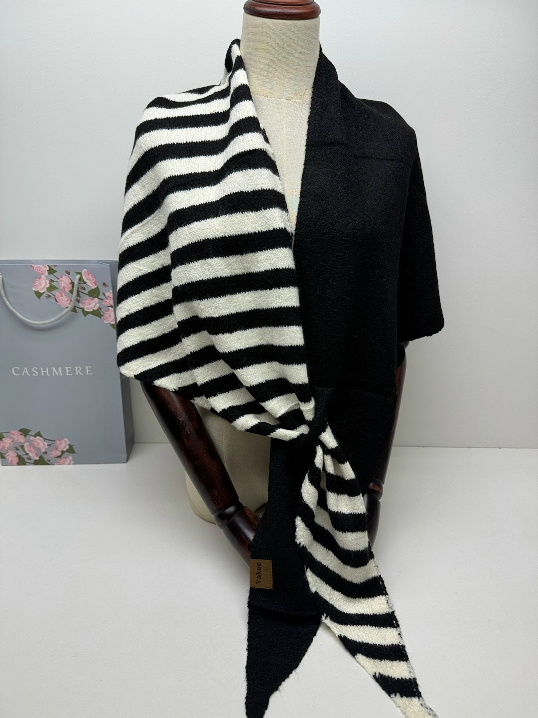 шарфы для женщин,шарф женские,вязаные шарфы,шарф пончо,накидка вязаная