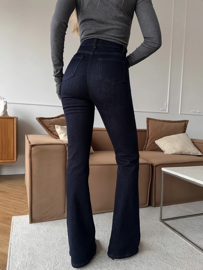 джинсы клеш женские,джинсы клеш,джинсы стиль,джинсовые брюки,модные джинсы