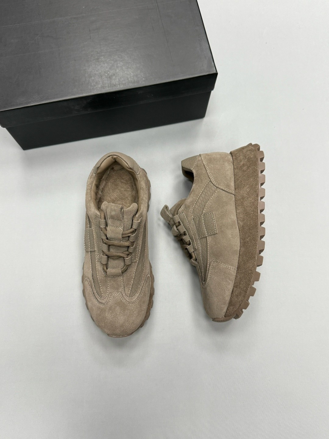 ,кроссовки коричневые женские,коричневые кроссовки,кроссовки замшевые,женские кроссовки