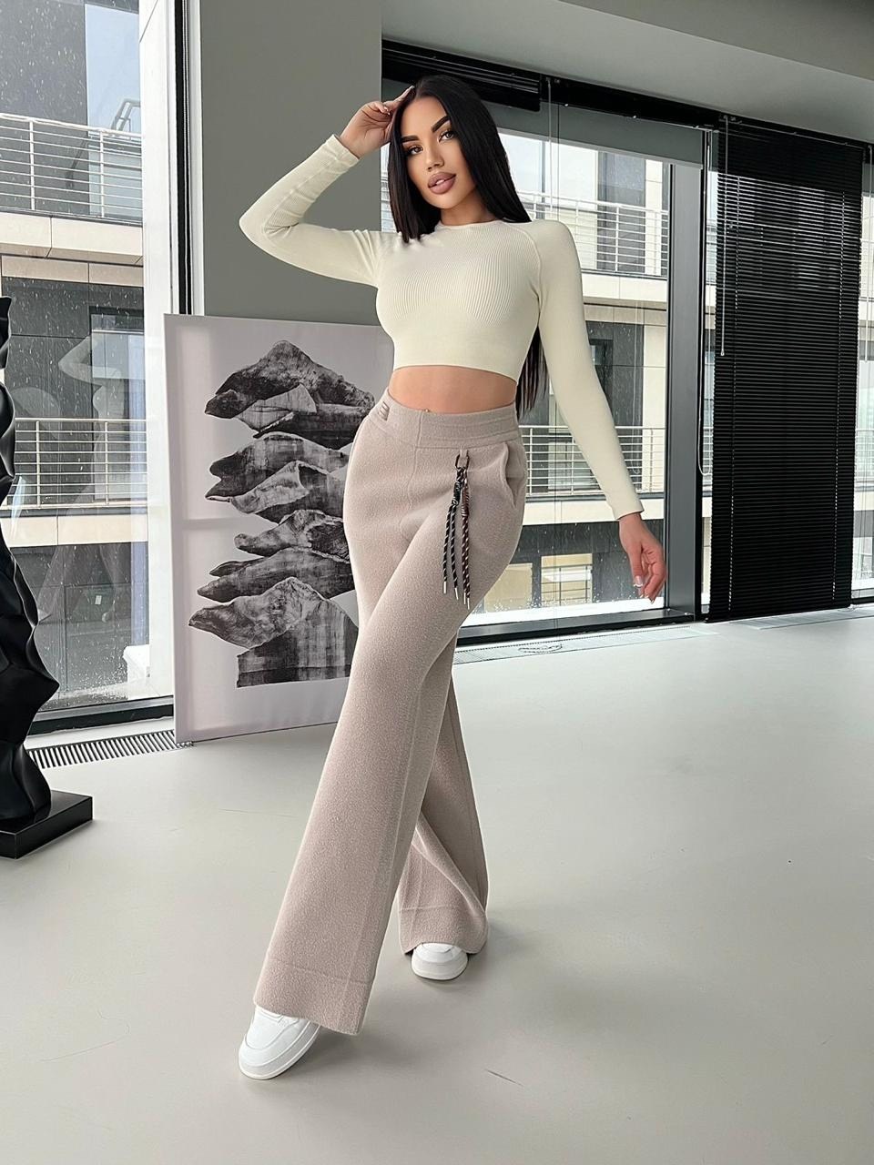 костюм трикотажный,вязаные брюки,вязаные костюмы,костюмы женские,костюм с широкими брюками