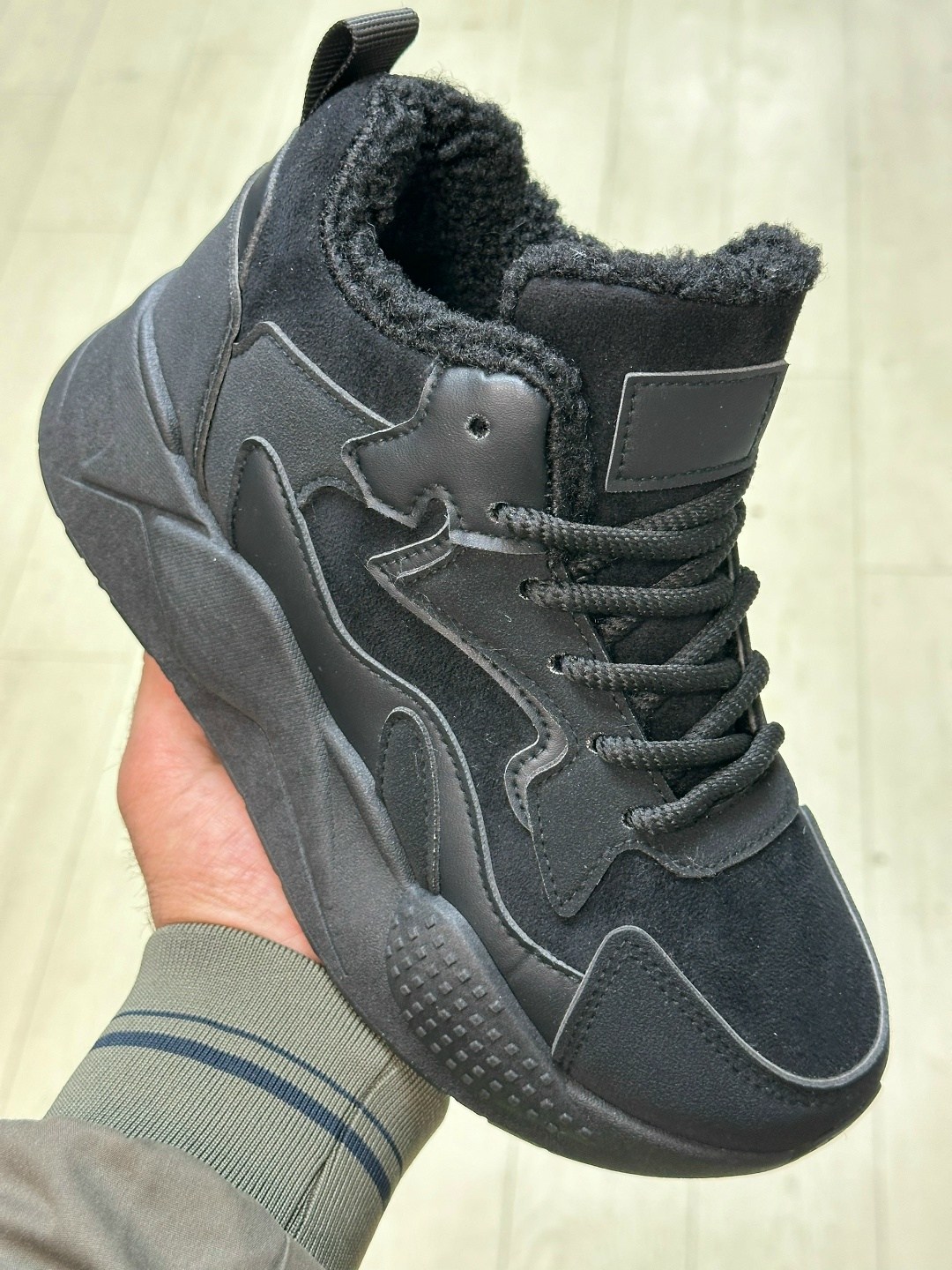 ,кроссовки женские зимние,теплые кроссовки,кроссовки для женщин,замшевые кроссовки