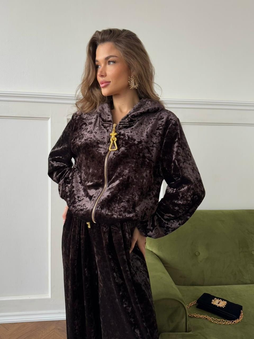 велюровый костюм,велюровый спортивная костюм,велюровые костюмы женские,стильные костюмы,бархатный костюм