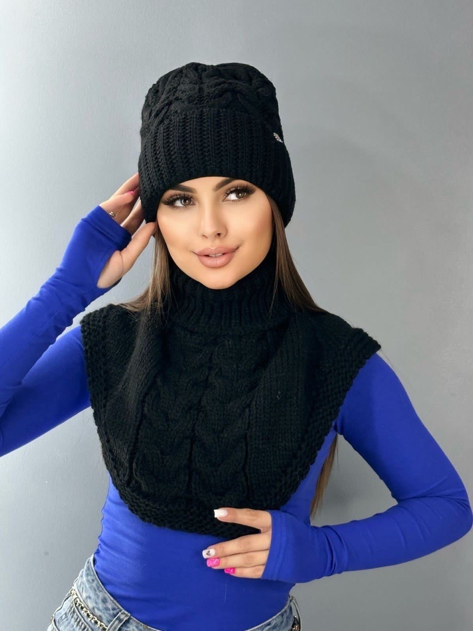 комплект шапки,шапка и манишка,вязаные комплекты,комплект шапка шарф,шапки комплект женская