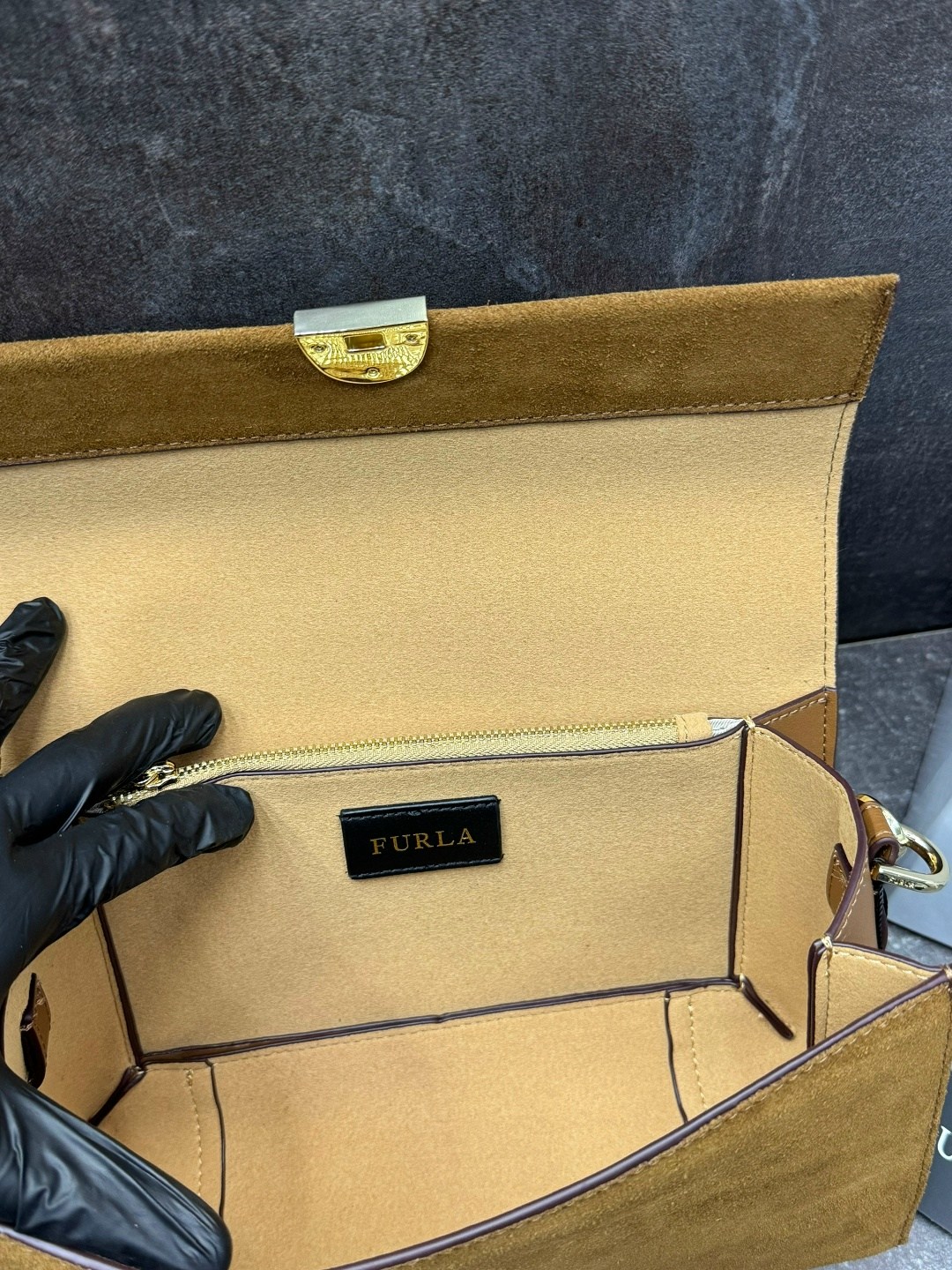 замшевая сумка,сумка,сумка женская furla,сумка фурла замшевая,сумка замшевая женская