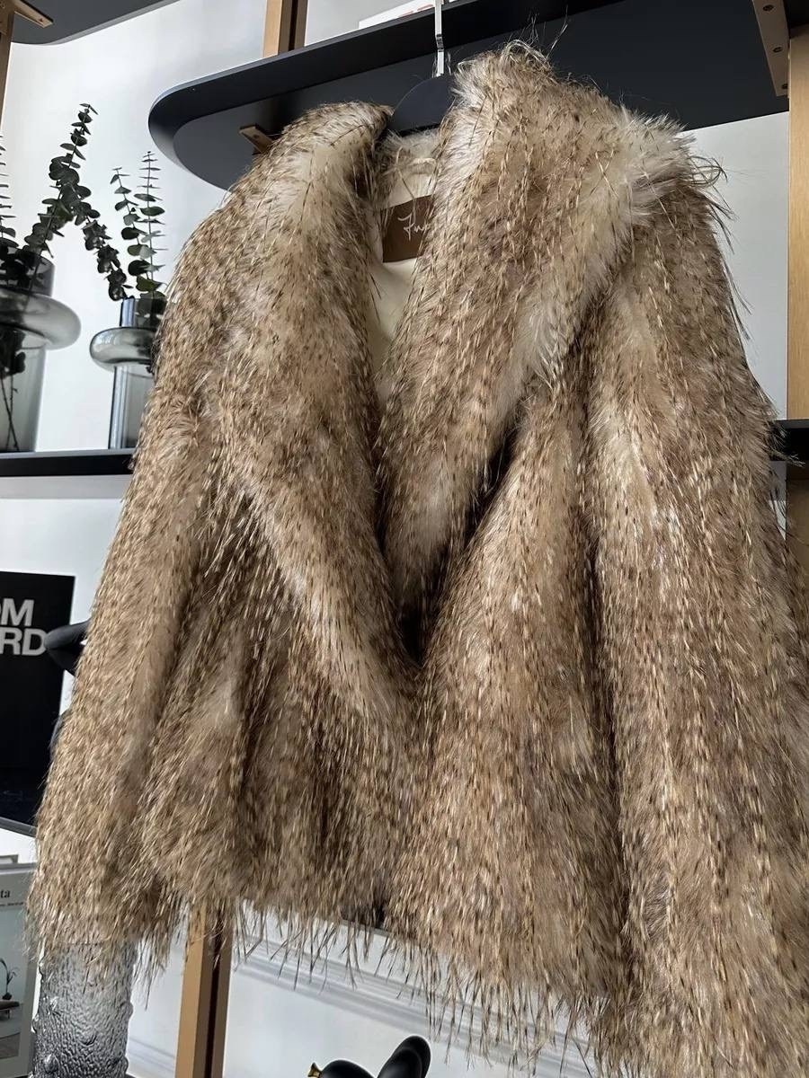 женская шуба,шуба стиль,шубка,зимняя мода,шуба из ламы