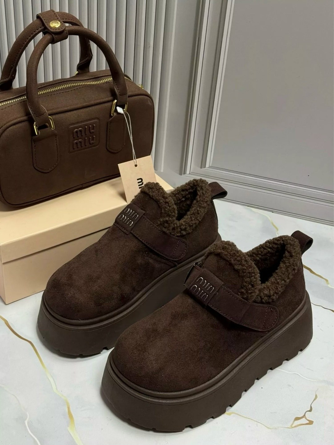 ,женские угги,зимняя  женская,зимняя ,женская