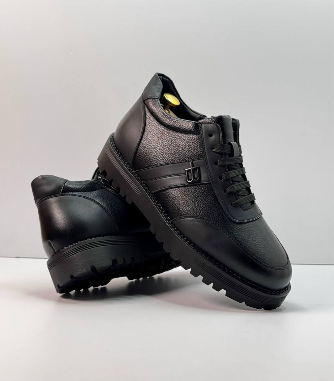 ,мужская ,мужская  кроссовки,кроссовки мужские кожаные,кроссовка мужской