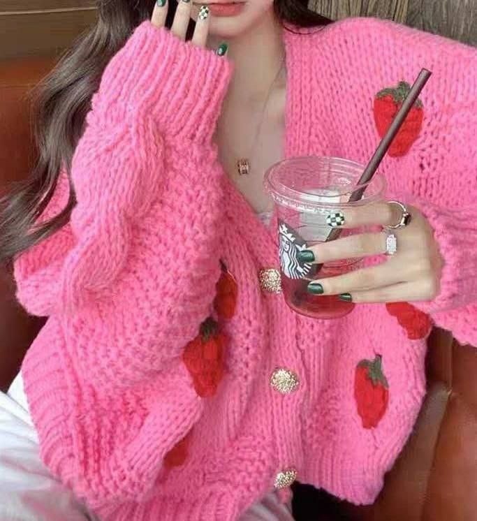 кардиган вязаное,кардиган с клубникой,кофта кардиган,кардиган для девочек,кардиган