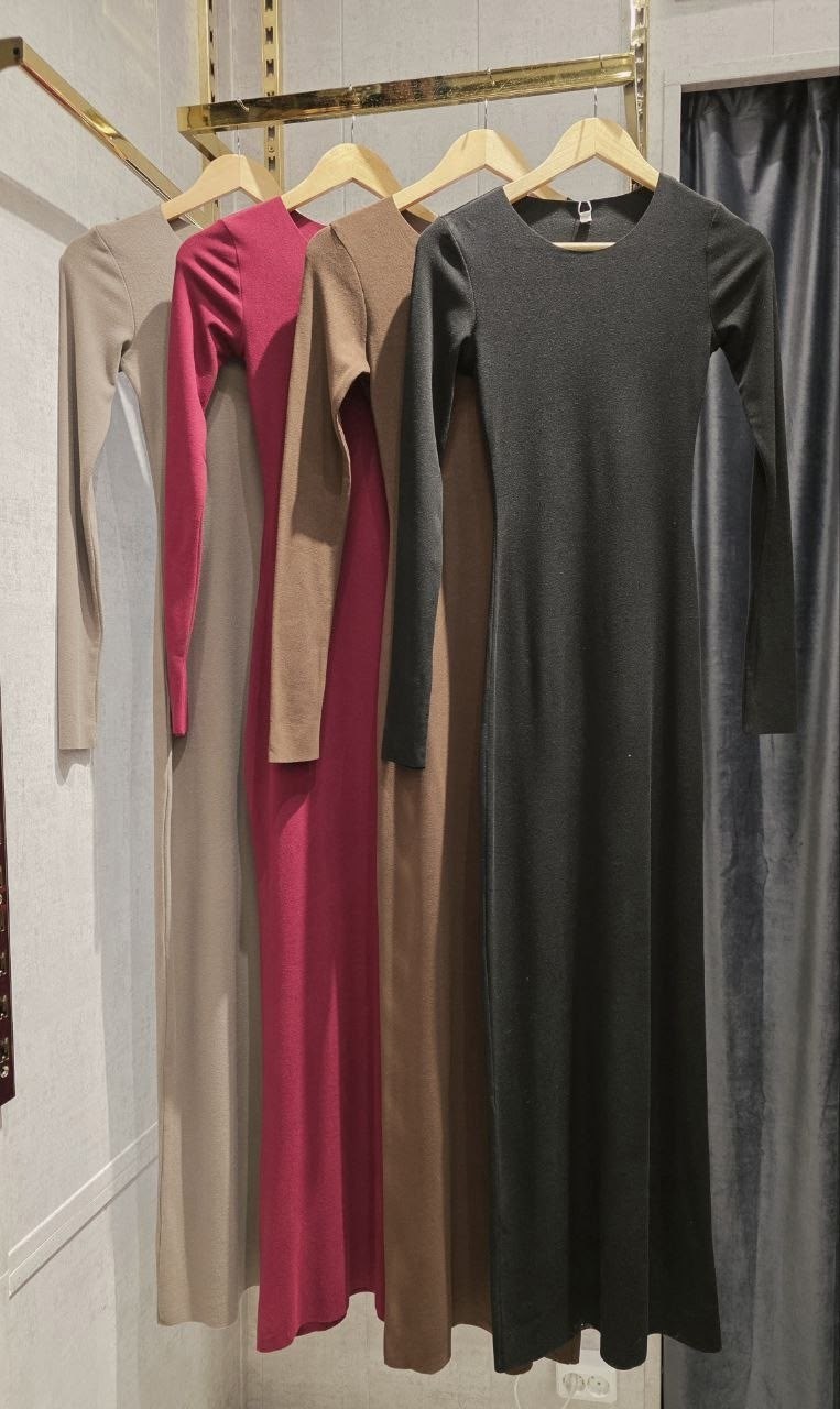 платье черное длинное,платье обтягивающее длинное,длинное облегающее платье,платье макси,приталенное платье