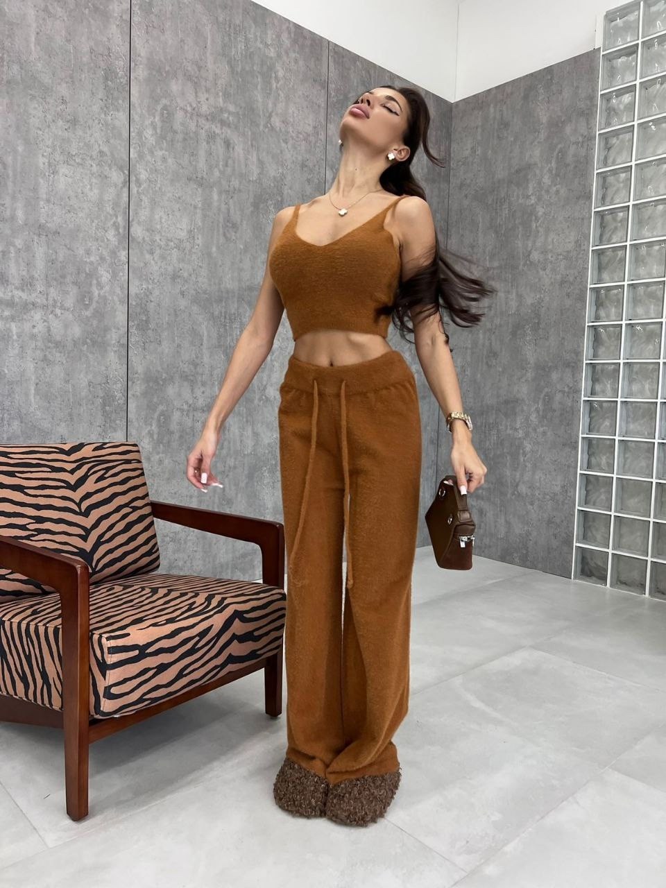 вязаные брюки,трикотажные костюмы,повседневный костюм,комбинезоны и комплекты,брюки женские с