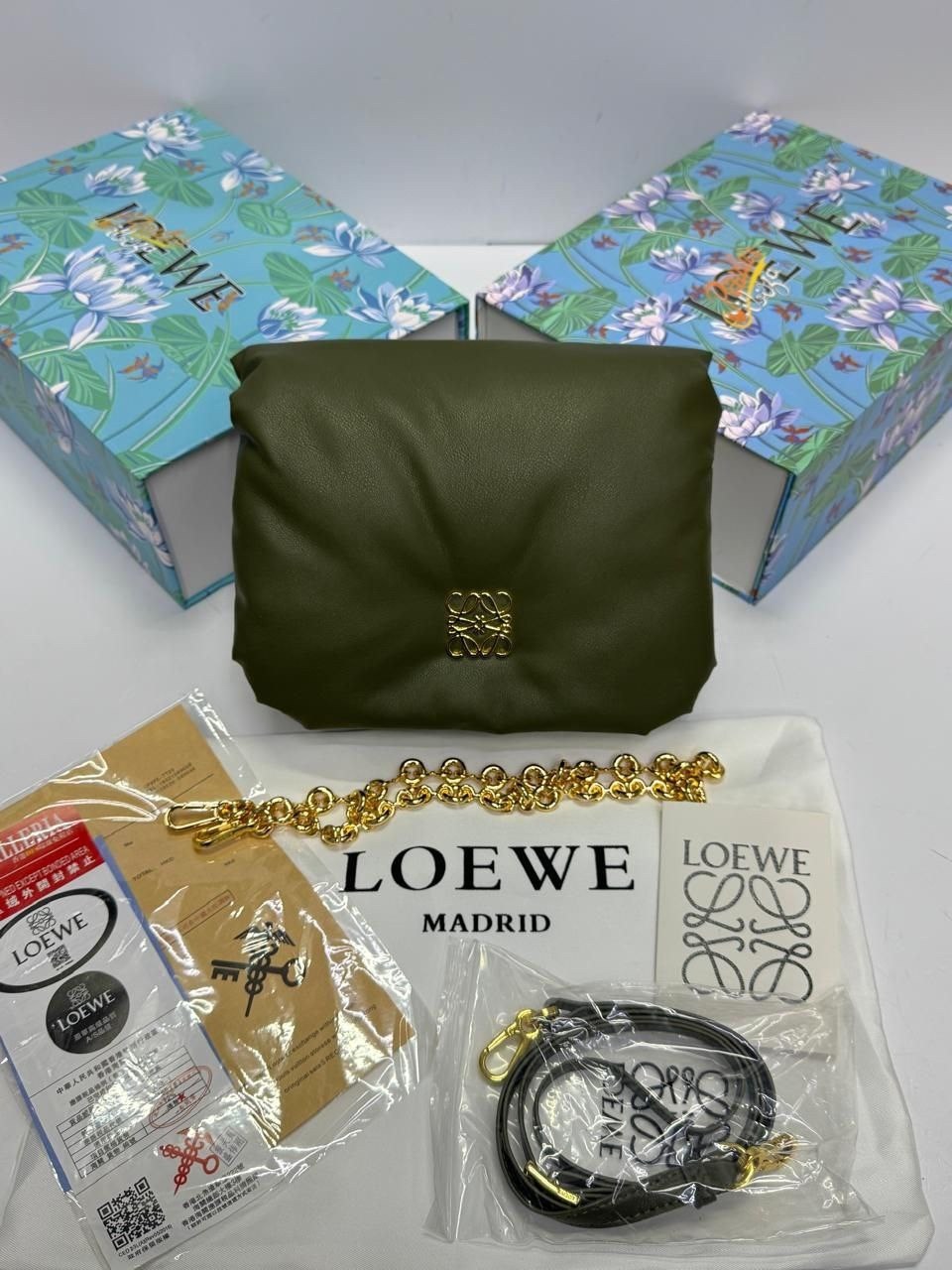 loewe сумка,сумка на плечо loewe,сумка,женская сумка loewe,женский сумка