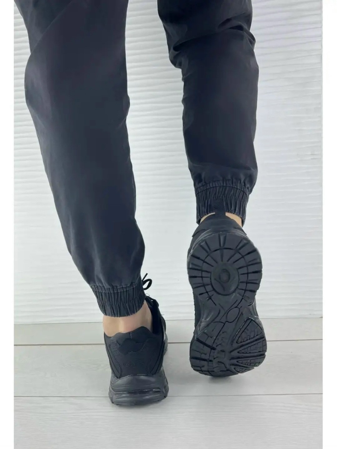 ,кроссовки кожа,мужская ,спортивная ,кроссовки bona мужские