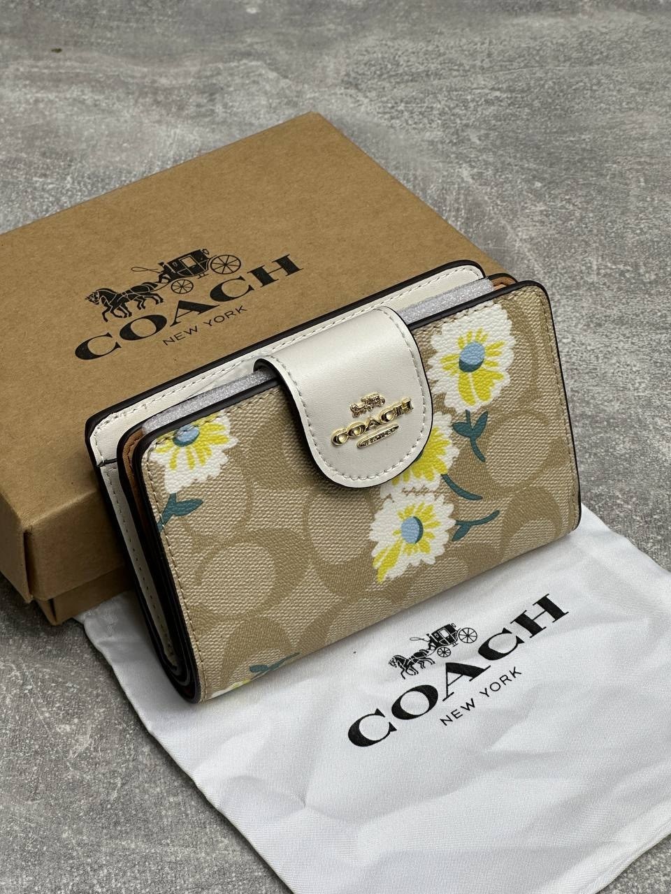 женский кошелек coach,женские кошельки,кошелек брендовый,coach кошелек,брендовый кошелек coach