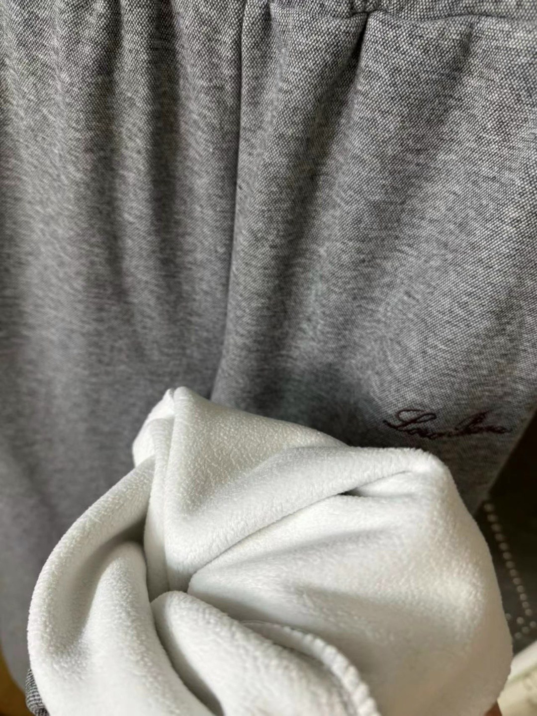 серый костюм тройка,костюм тройка женский,пуховик повседневный,костюм женский теплый,костюм на флисе