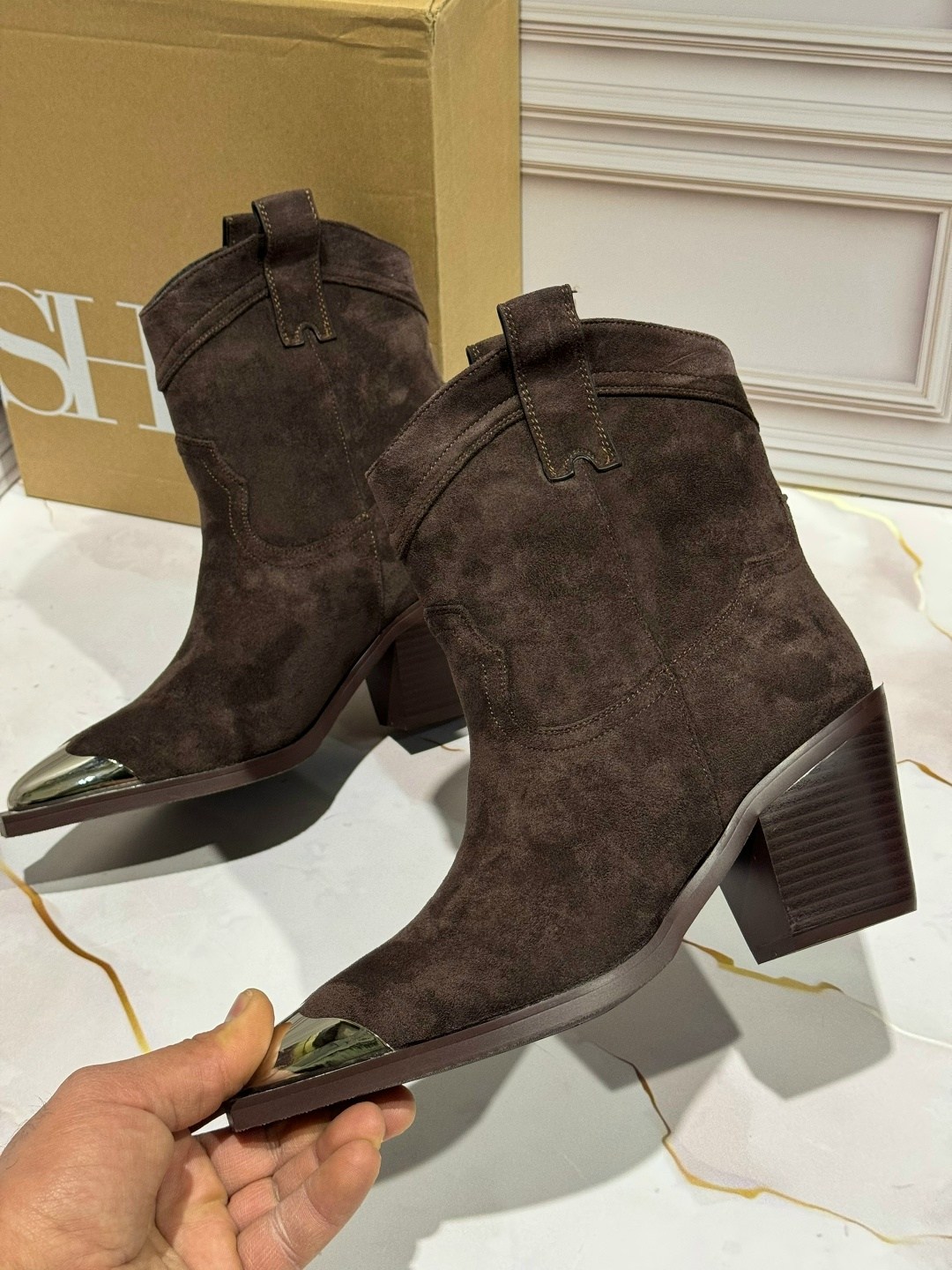 ,сапоги казаки,замшевые казаки,ботильоны казаки, женская