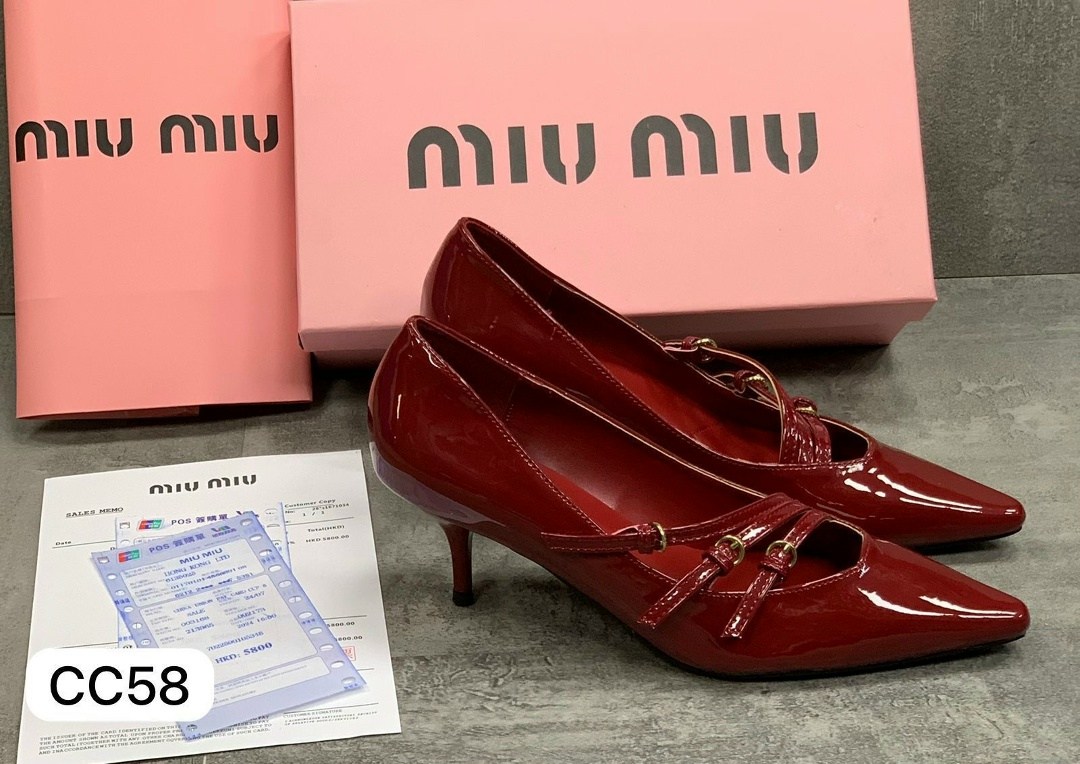туфли miu miu,кожаные туфли miu miu,,бордовые туфли миу миу,кожаные босоножки miu miu