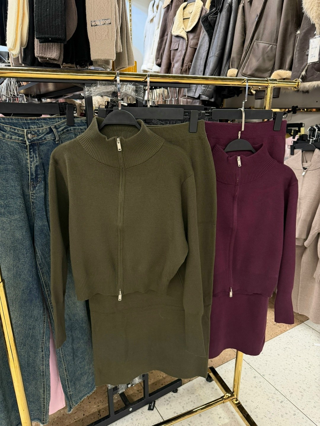 трикотажные костюмы,костюм повседневный,костюм из кашемира,женские костюмы с юбкой,вязаный костюм с юбкой