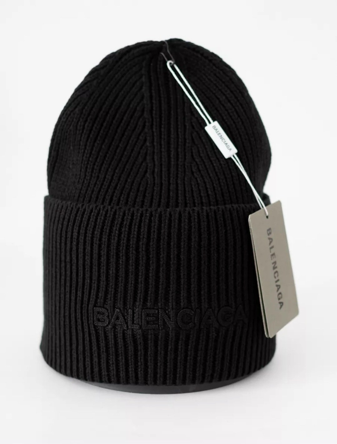 шапка balenciaga,шапка баленсиага,баленсиага головные уборы,шапка баленсиага женские,стильная шапка