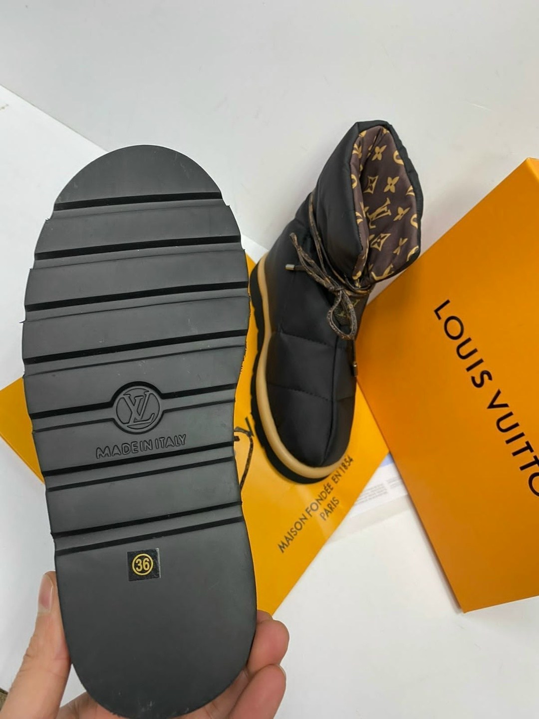 ботинки louis vuitton,ботинки louis vuitton женские зимние,дутики луи виттон,,сапоги дутики