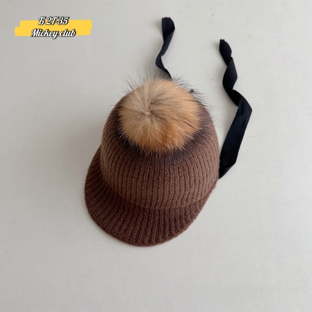 шапка с помпонами зимняя,детская зимняя шапка с помпонами,шапка с помпонами,шапка зимняя теплая вязаная,шапка с помпоном вязаная