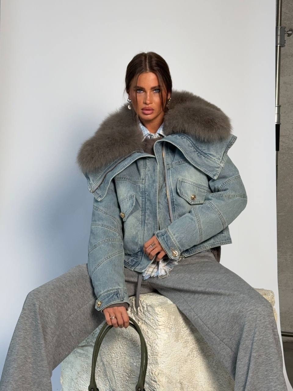 джинсовая куртка с мехом женская,джинсовая куртка с мехом,джинсовая куртка с меховым воротником,джинсовка с мехом женская,джинсовка с мехом