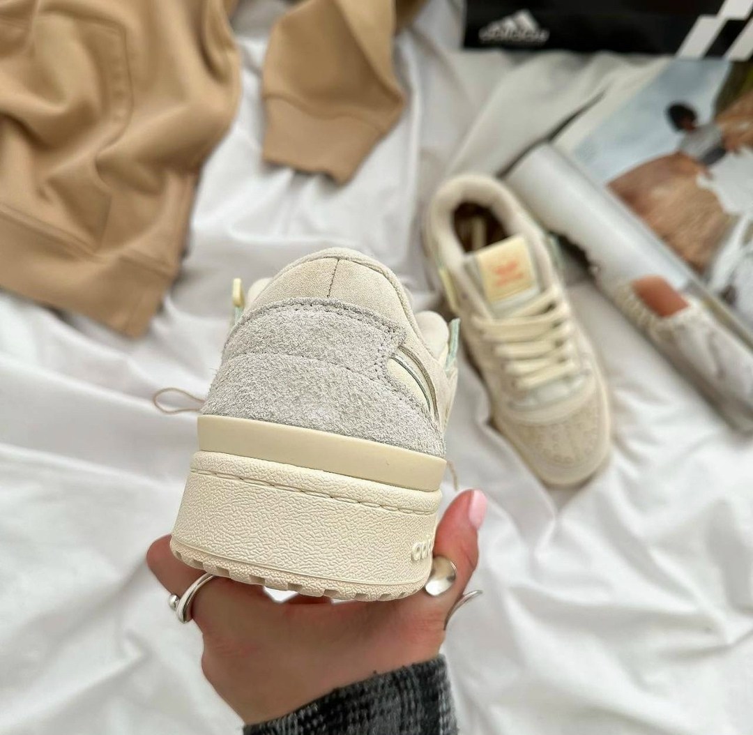 женские кроссовки adidas,кроссовки замша,,кроссовки adidas, кроссовки