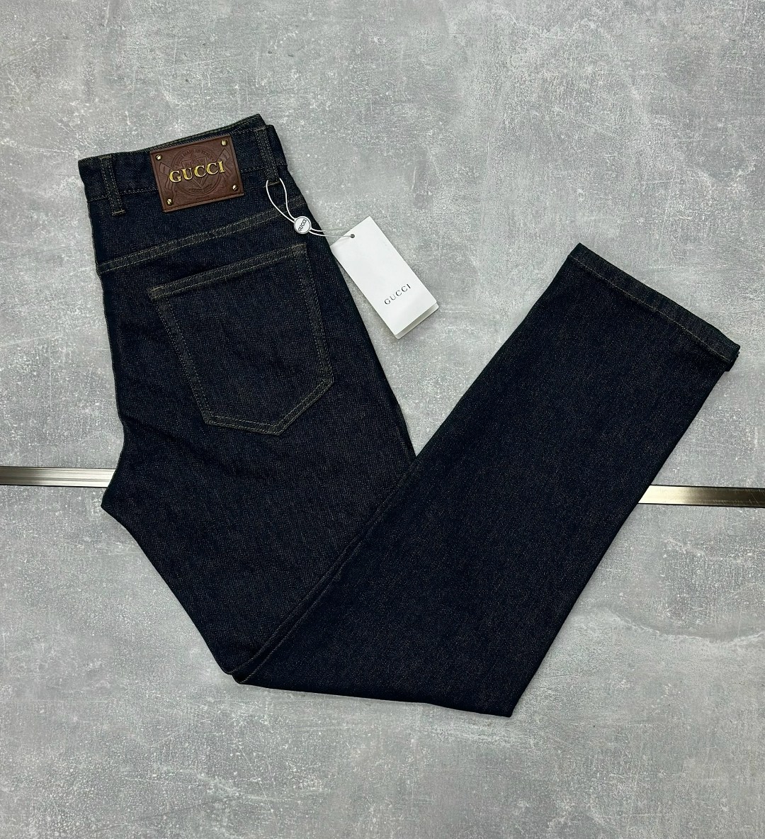 кожаная куртка gucci,куртка gucci,кожаный бомбер гуччи,кожаный бомбер gucci,кожанка гуччи мужские