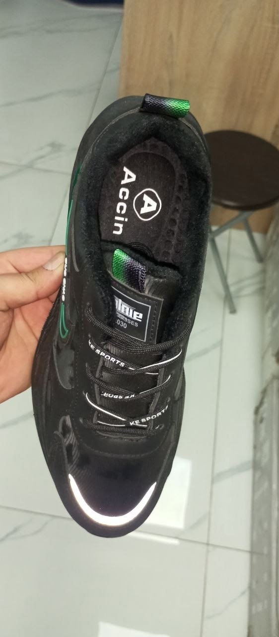 кроссовки,повседневные кроссовки,спортивная ,кроссовки демисезонные,мужские кроссовки