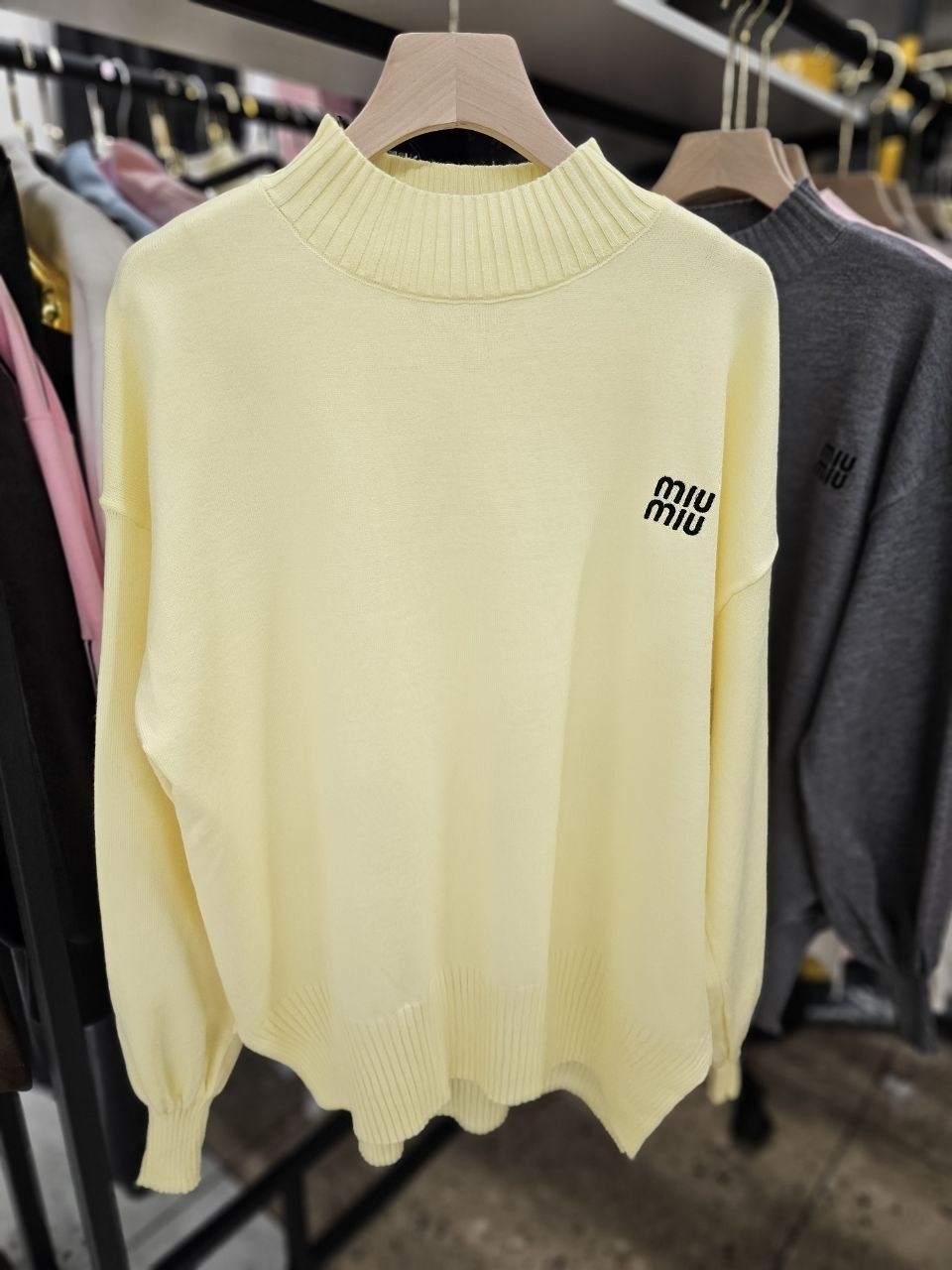 трикотажный свитер,женская кофта,свитеры модные,женский свитер,женский трикотажный свитер