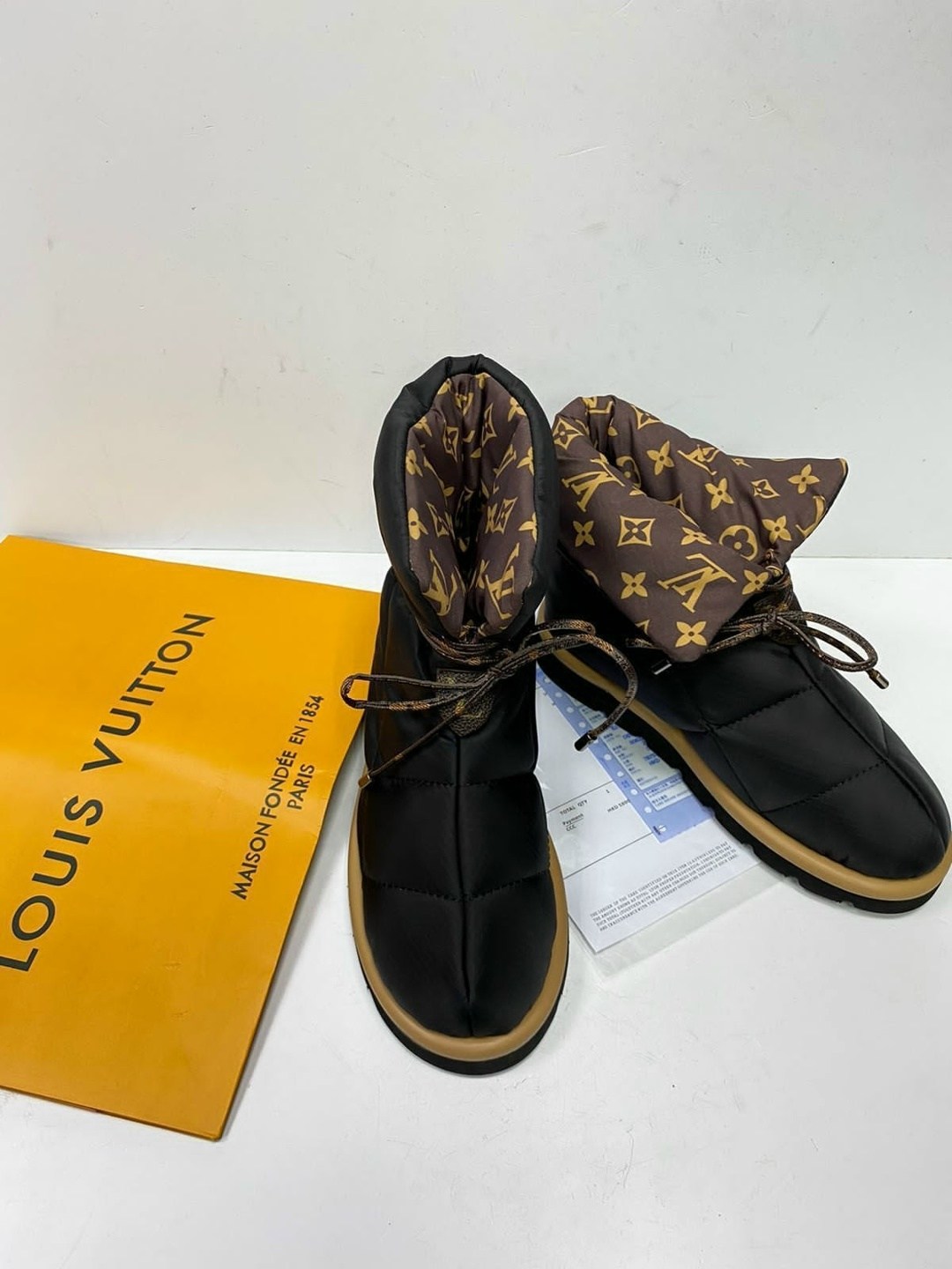 ботинки louis vuitton,ботинки louis vuitton женские зимние,дутики луи виттон,,сапоги дутики
