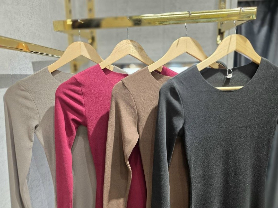 платье черное длинное,платье обтягивающее длинное,длинное облегающее платье,платье макси,приталенное платье