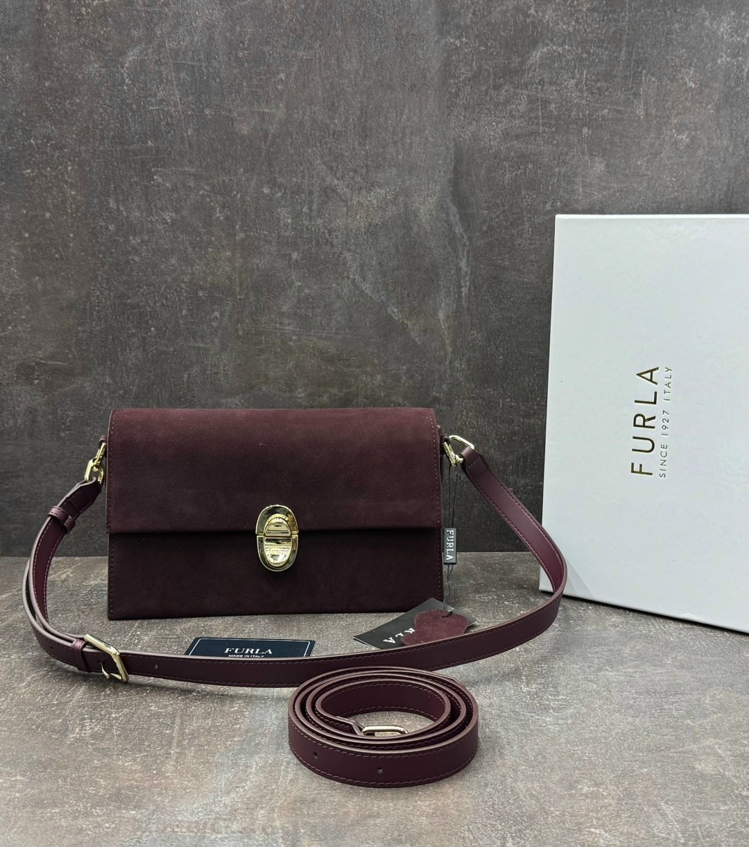 замшевая сумка,бордовая сумка,сумка,модная сумочка,женская сумка furla