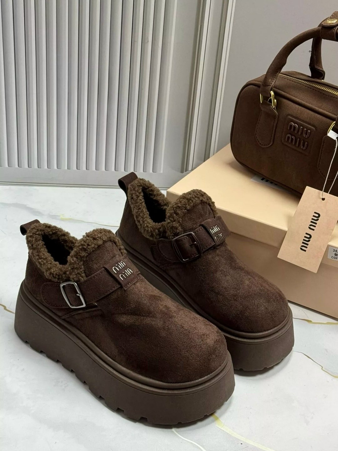 ,женские угги,зимняя  женская,зимняя ,женская