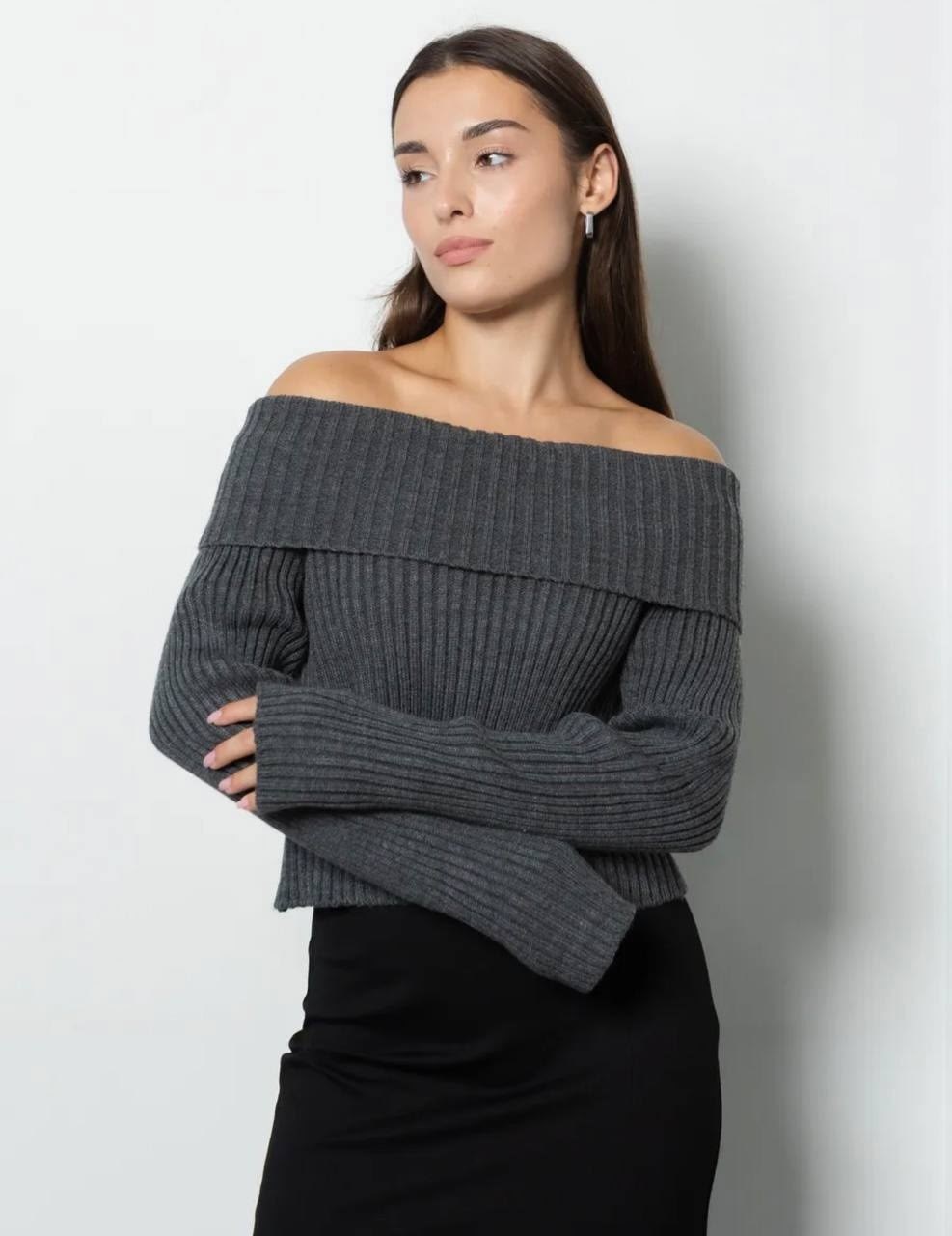 свитеры вязаные,женский свитер,свитер вязаный укороченный,свитер с открытыми плечами,джемпер с открытыми плечами