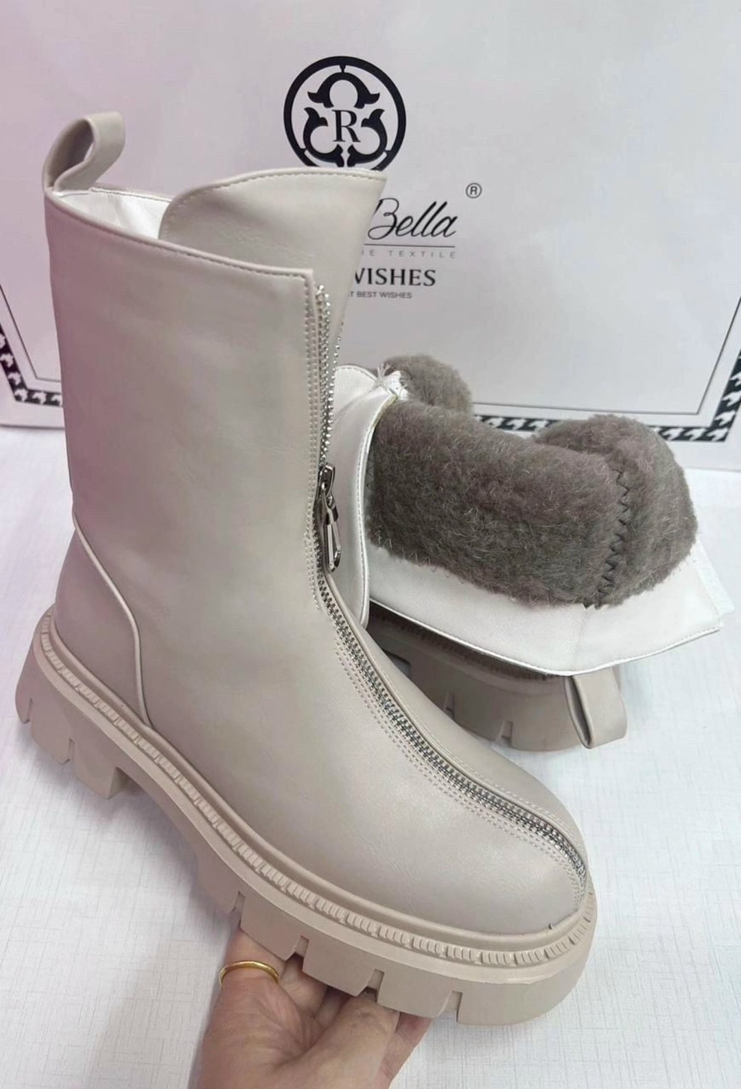 модные короткие зимние замшевые ботинки,,ботинка женские зимние,замшевые зимние ботинки, женская зимняя