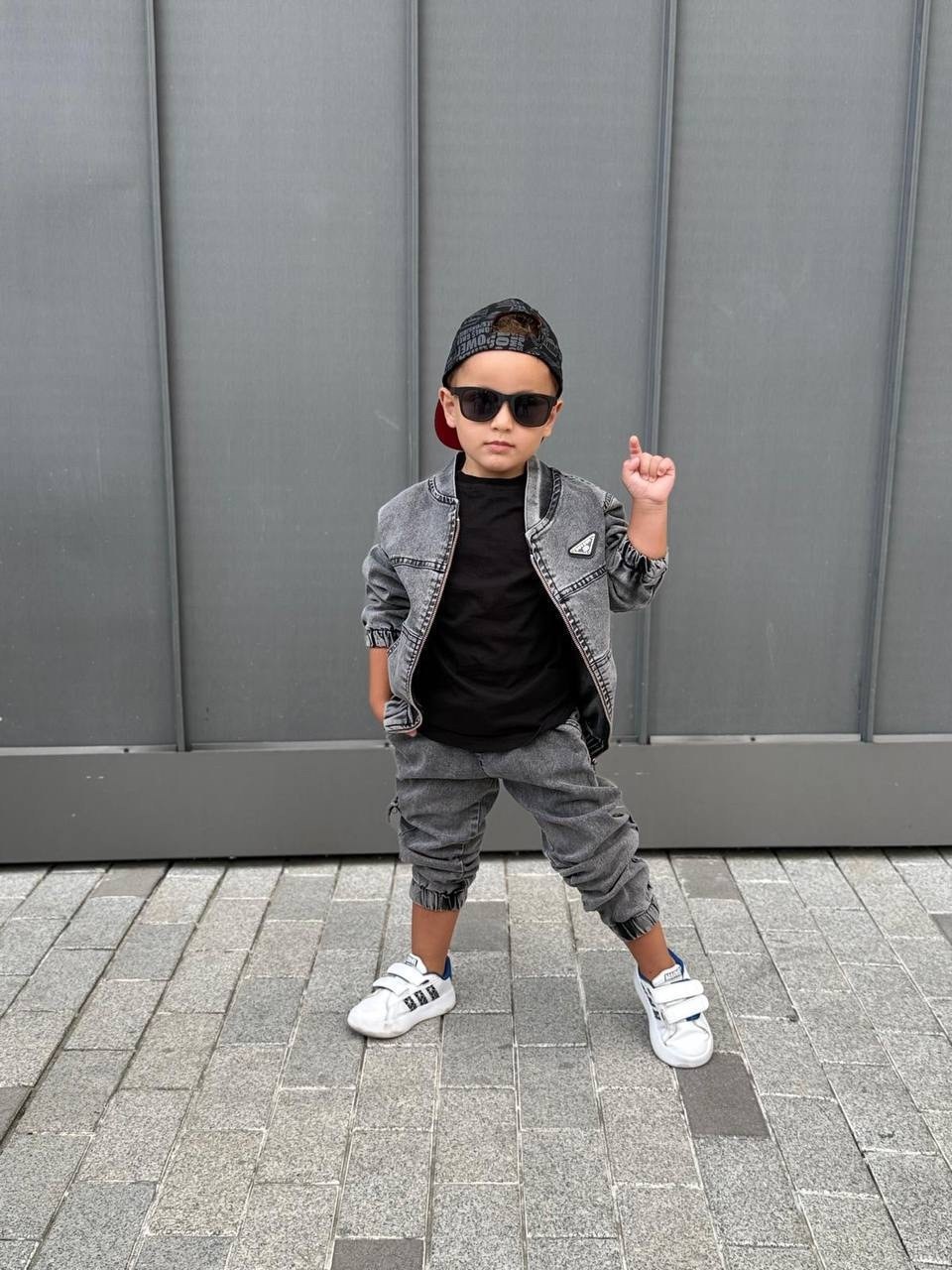 модные маленькие мальчики,очень стильный мальчик,стильный образ для мальчика,маленький мальчик одежда,детский модда малчик одиночка