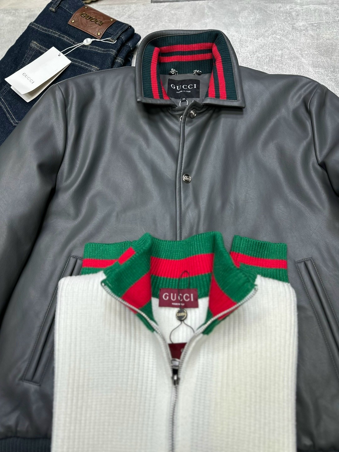 куртка gucci,кожаная куртка gucci,кожаный бомбер gucci,куртка гуччи,бомбер gucci