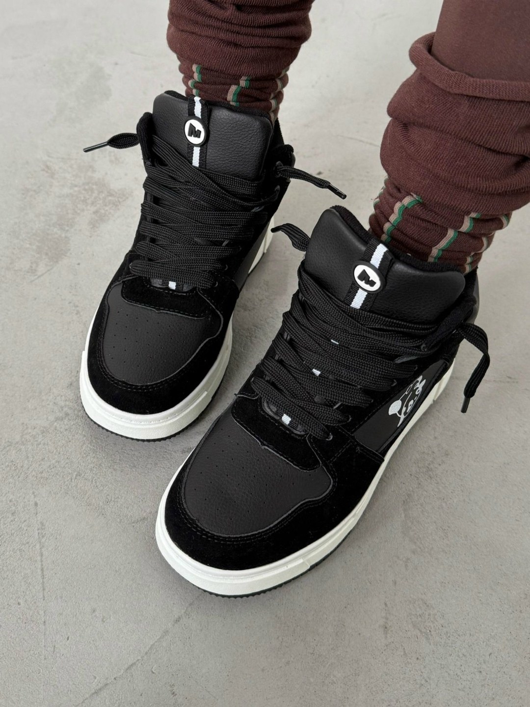 женские кроссовки,,спортивная ,зимние кроссовки женские,высокие кроссовки